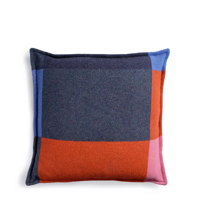 Bottoni Pillow in Olympic Blue