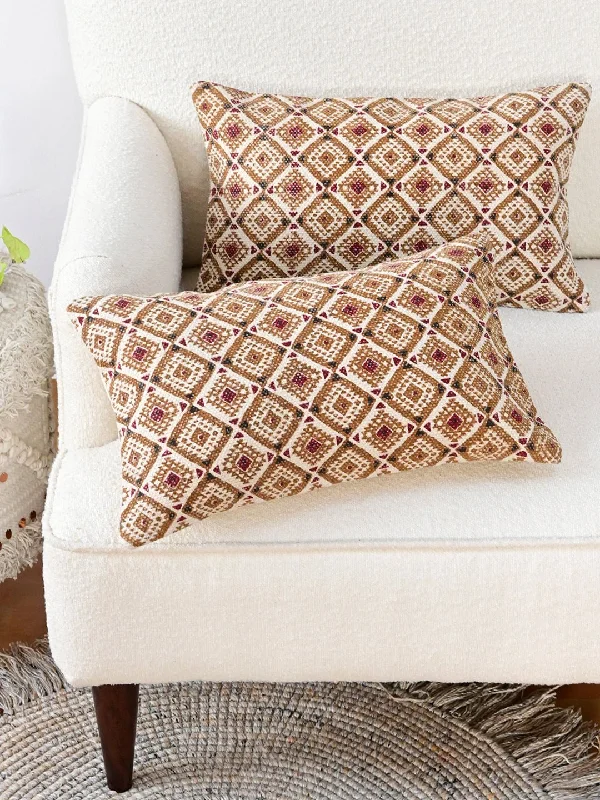 GLADIOLI -LUMBAR CUSHION COVER